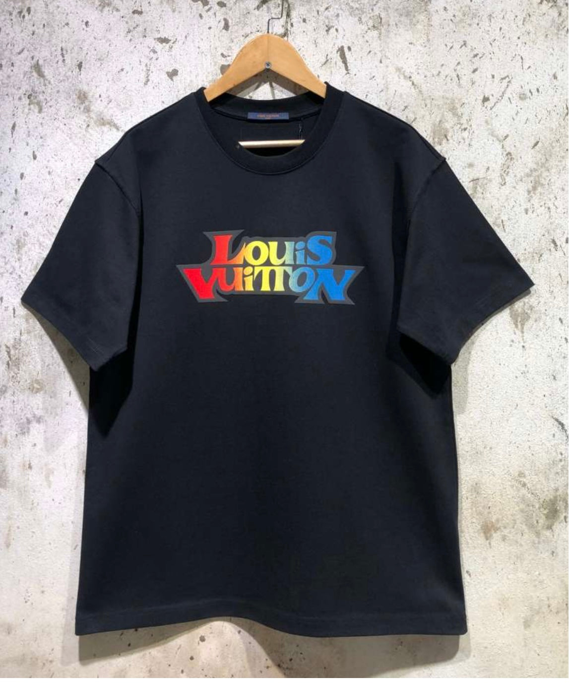 LV Men T-shirt